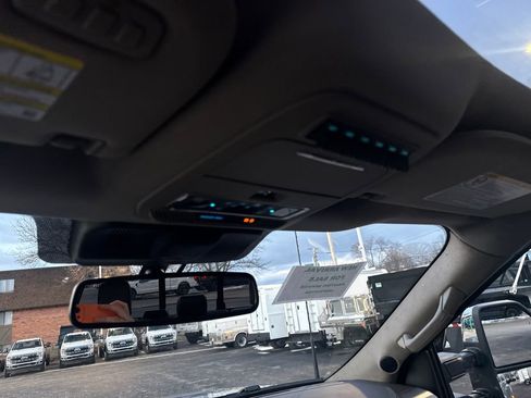 Used 2025 Ford F350 Platinum w/ Platinum Plus Package image 55