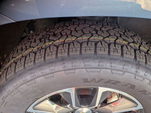 Certified 2024 Chevrolet Silverado 1500 LT image 14