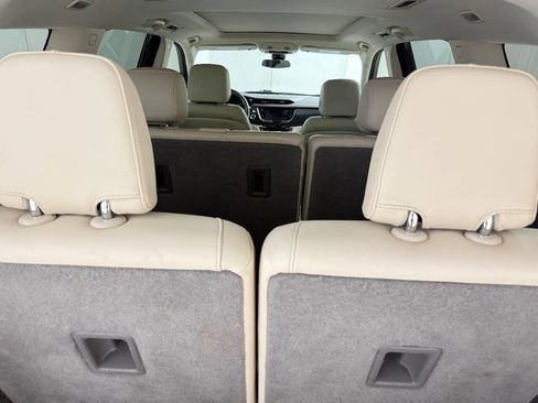 Used 2020 Cadillac XT6 Premium Luxury image 61