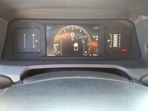 Used 2024 Toyota Tacoma SR w/ SR Upgrade Package AWD/4WD image 27