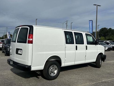 New 2026 Chevrolet Express 2500 w/ Driver Convenience Package RWD image 29