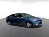 Used 2024 Chevrolet Malibu LT image 2