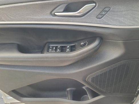 Certified 2025 Jeep Grand Cherokee L Limited image 27