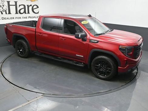 Used 2024 GMC Sierra 1500 Elevation w/ Elevation Premium Package image 37