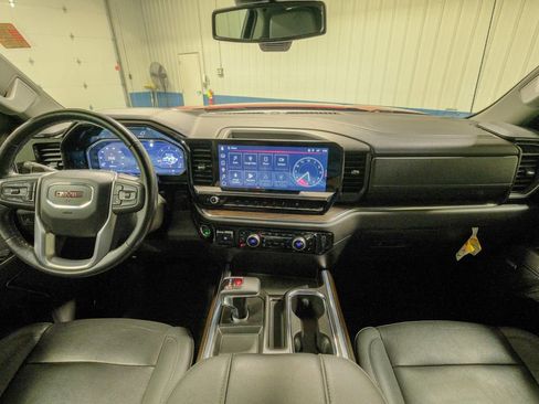 Used 2023 GMC Sierra 1500 SLT w/ SLT Premium Plus Package image 37