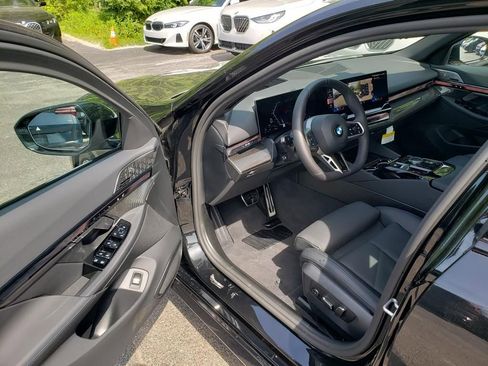 Used 2026 BMW 540i xDrive AWD/4WD image 9