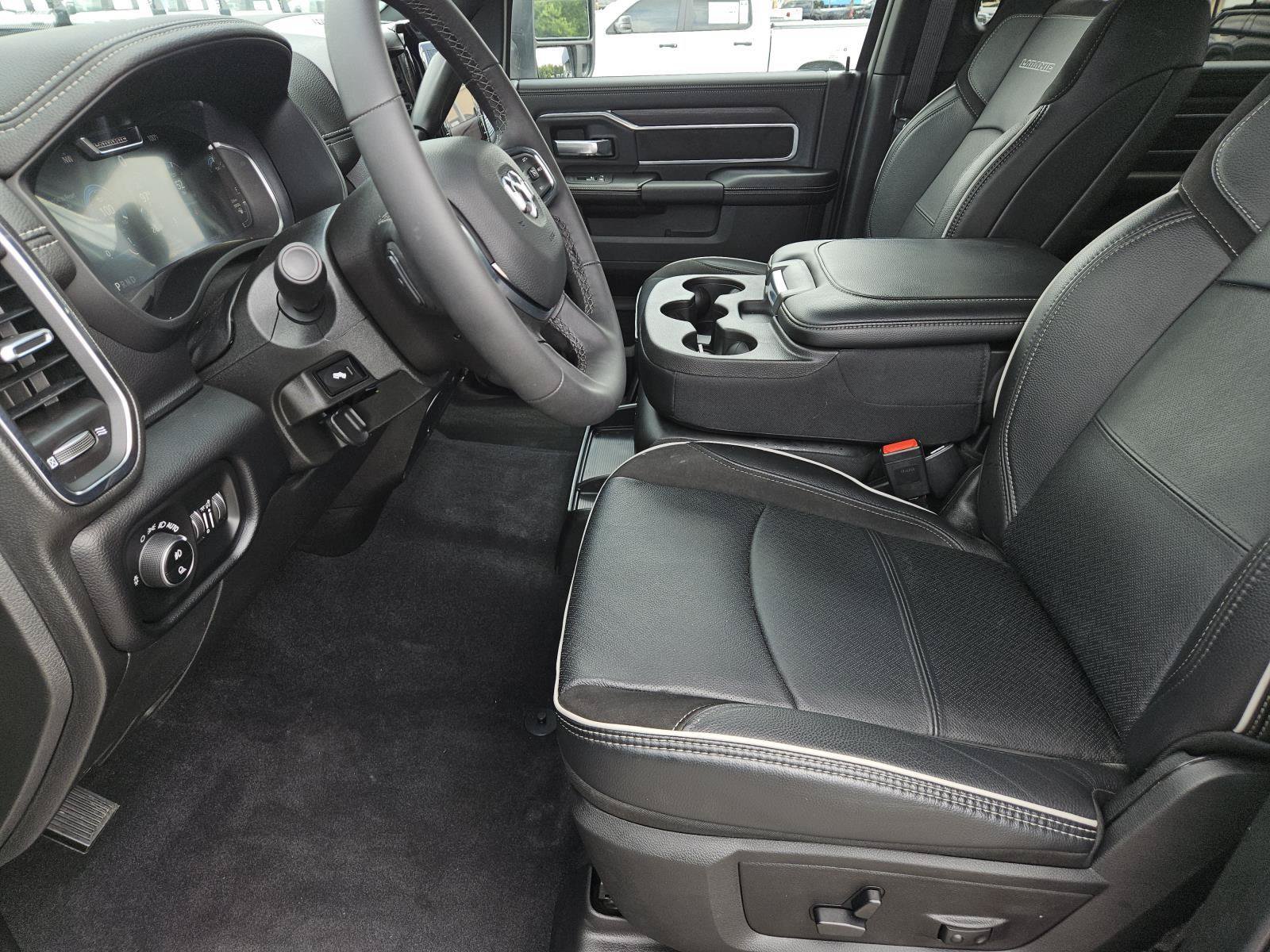 Used 2026 RAM 2500 Laramie AWD/4WD image 25