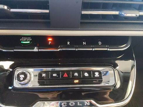 Used 2025 Lincoln Corsair AWD w/ Equipment Group 101A image 19