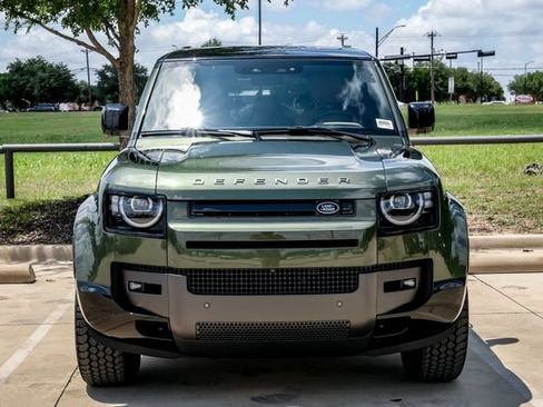 New 2026 Land Rover Defender 110 X-Dynamic SE AWD/4WD image 5