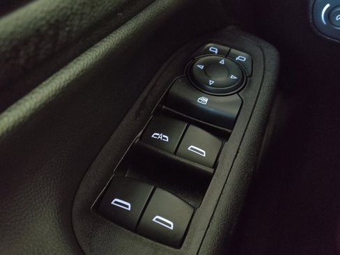 Used 2018 Chevrolet Equinox LT image 27
