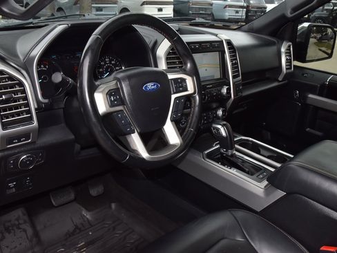 Used 2020 Ford F150 Platinum w/ Equipment Group 701A Luxury image 34