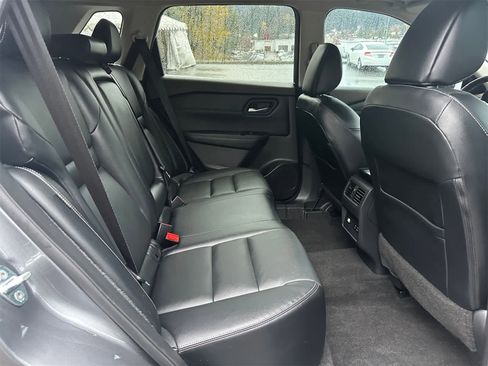 Used 2022 Nissan Rogue SL image 12