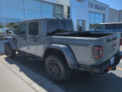 Used 2021 Jeep Gladiator Mojave image 2