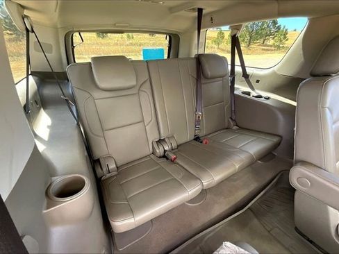 Used 2020 Chevrolet Suburban LT AWD/4WD image 26