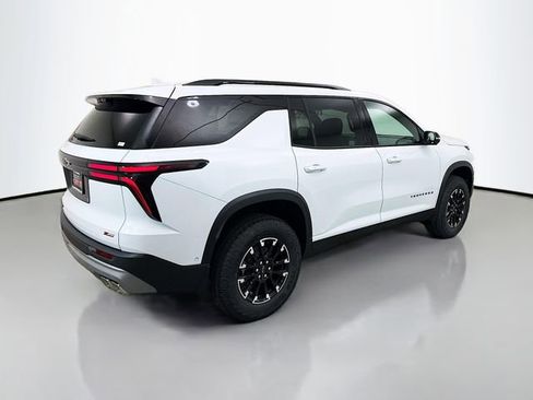 New 2026 Chevrolet Traverse Z71 image 9