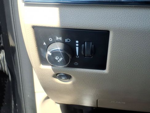 Used 2019 Jeep Grand Cherokee Limited AWD/4WD image 31