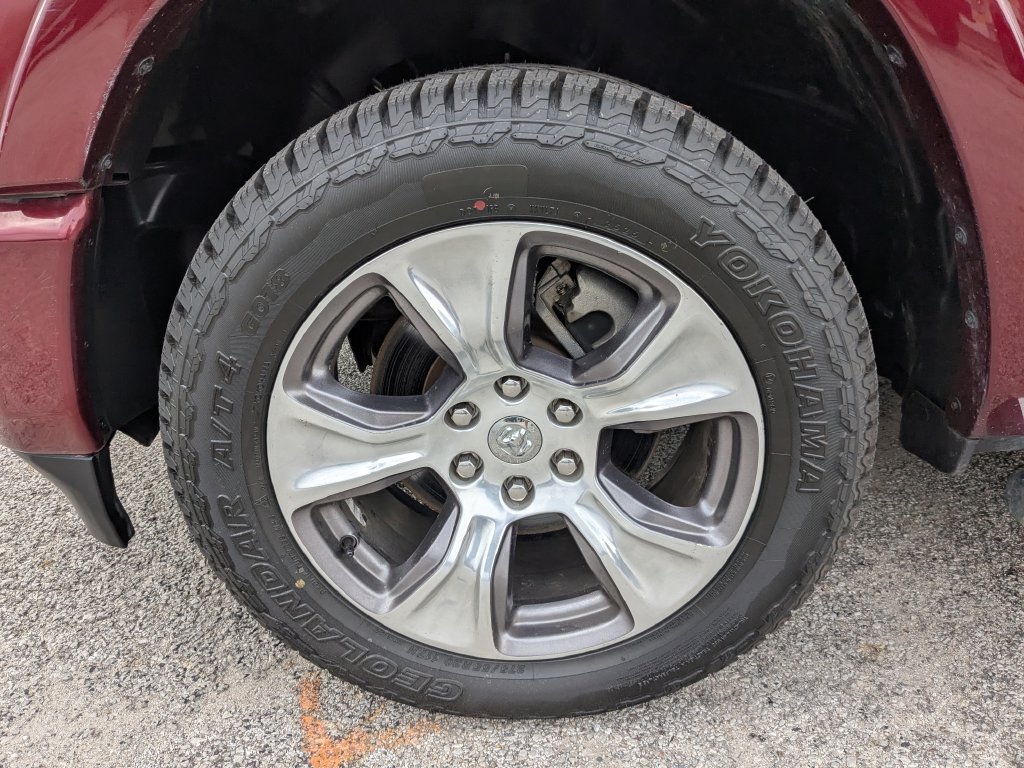 Used 2020 RAM 1500 Laramie w/ Sport Appearance Package AWD/4WD image 19