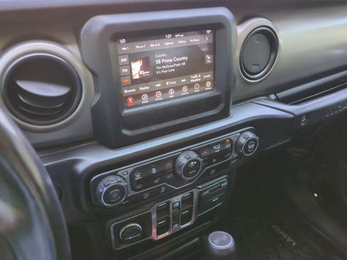 Used 2020 Jeep Wrangler Unlimited Sport AWD/4WD image 27