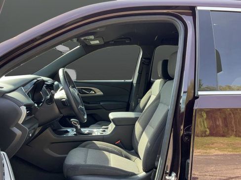 Used 2023 Chevrolet Traverse LT w/ Rear Camera Mirror Package AWD/4WD image 17