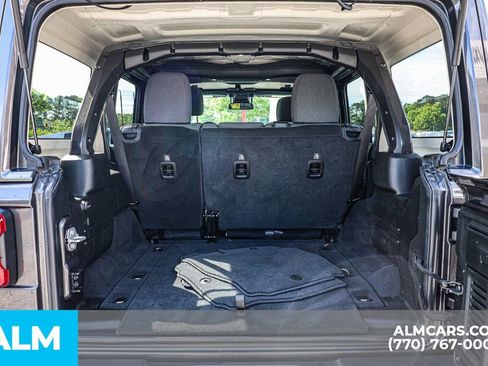 Used 2025 Jeep Wrangler Unlimited Sahara AWD/4WD image 23