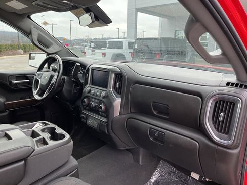 Used 2022 Chevrolet Silverado 1500 RST w/ Z71 Off-Road Package image 10