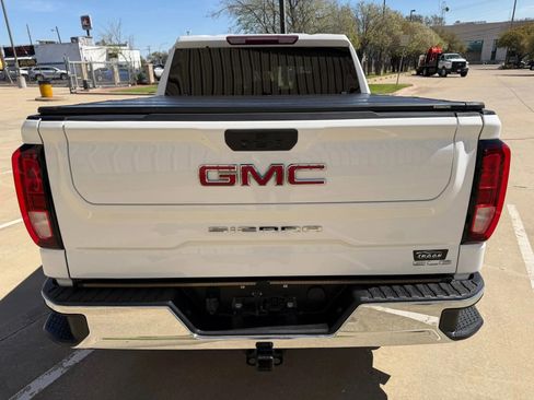 Used 2022 GMC Sierra 1500 SLE image 7