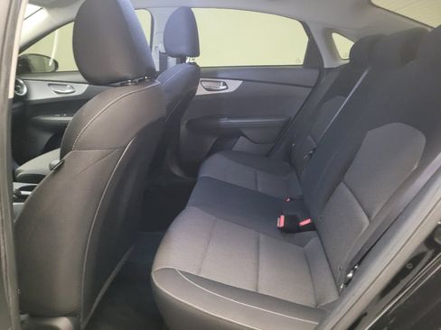 Used 2022 Kia Forte LXS FWD image 18