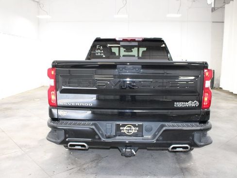 Used 2025 Chevrolet Silverado 1500 High Country AWD/4WD image 8