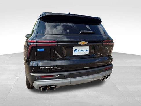 New 2026 Chevrolet Traverse LT w/ LPO, Floor Liner Package FWD image 7