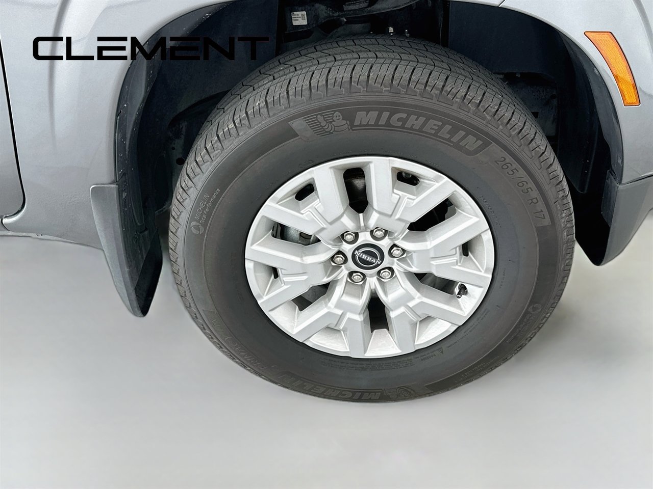 Used 2024 Nissan Frontier SV w/ SV Convenience Package AWD/4WD image 35