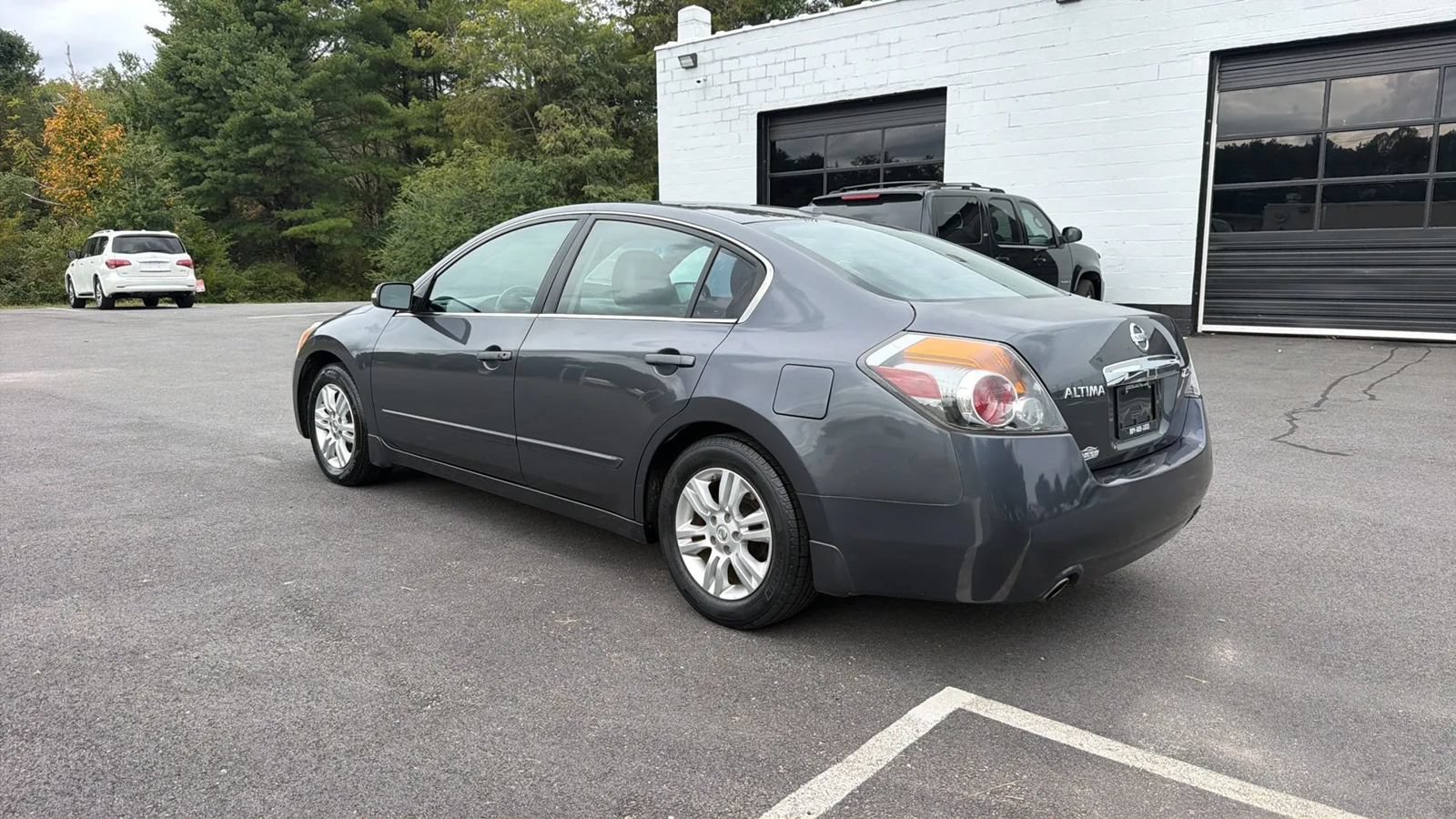 Used 2012 Nissan Altima 2.5 SL w/ 2.5SL Pkg FWD image 5