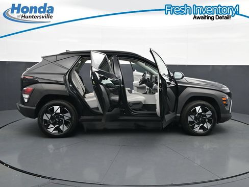Used 2025 Hyundai Kona SEL AWD/4WD image 38