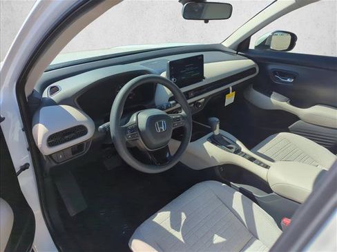 New 2026 Honda HR-V LX image 3