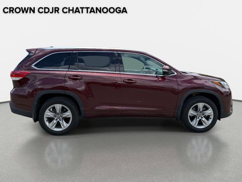 Used 2018 Toyota Highlander Limited AWD/4WD image 6