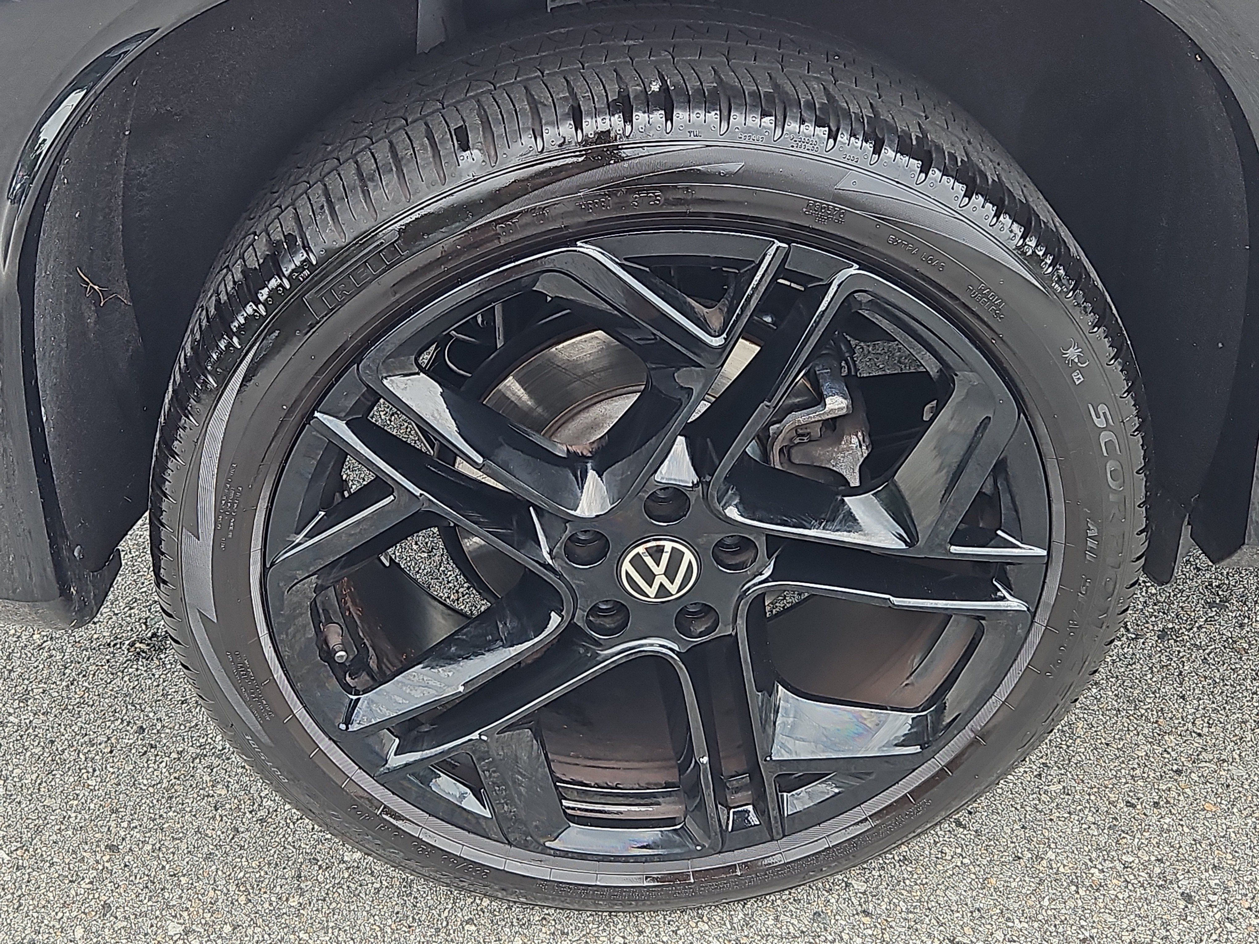 Used 2026 Volkswagen Tiguan SE R-Line AWD/4WD image 29