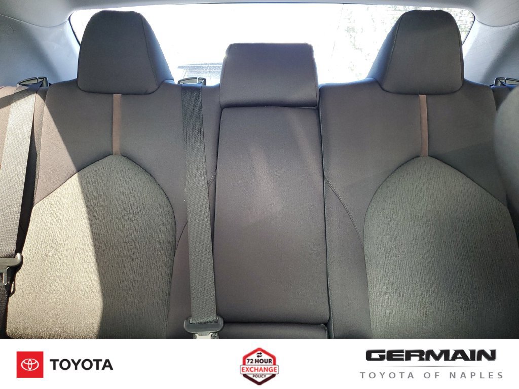 Used 2020 Toyota Camry LE FWD image 30