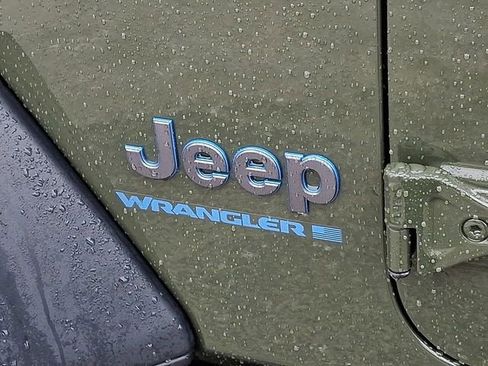 Used 2023 Jeep Wrangler Unlimited Rubicon 4xe image 31