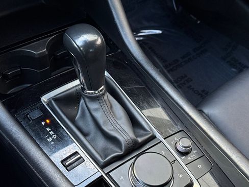 Used 2024 MAZDA MAZDA3 s image 17