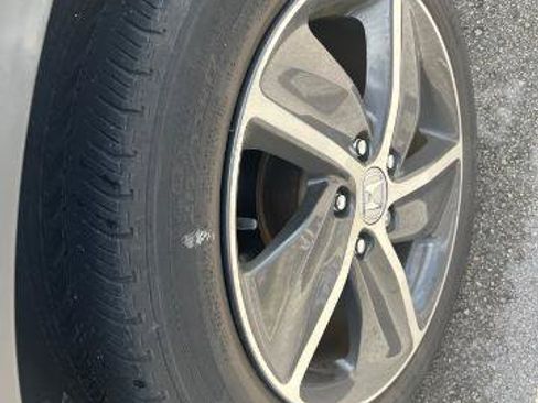 Used 2021 Honda HR-V EX-L image 4