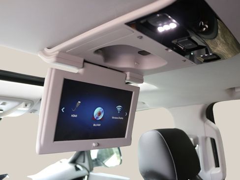 Used 2019 Cadillac Escalade Luxury RWD image 15