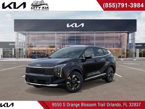 New 2026 Kia Sportage LX image 1