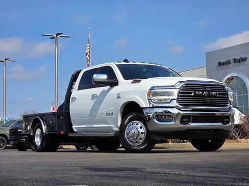 Used 2022 RAM 3500 Laramie image 34