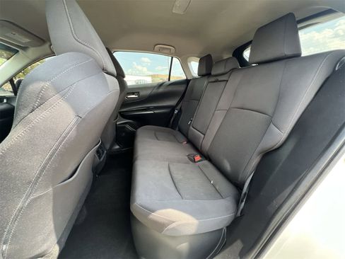 Used 2021 Toyota Venza LE image 20