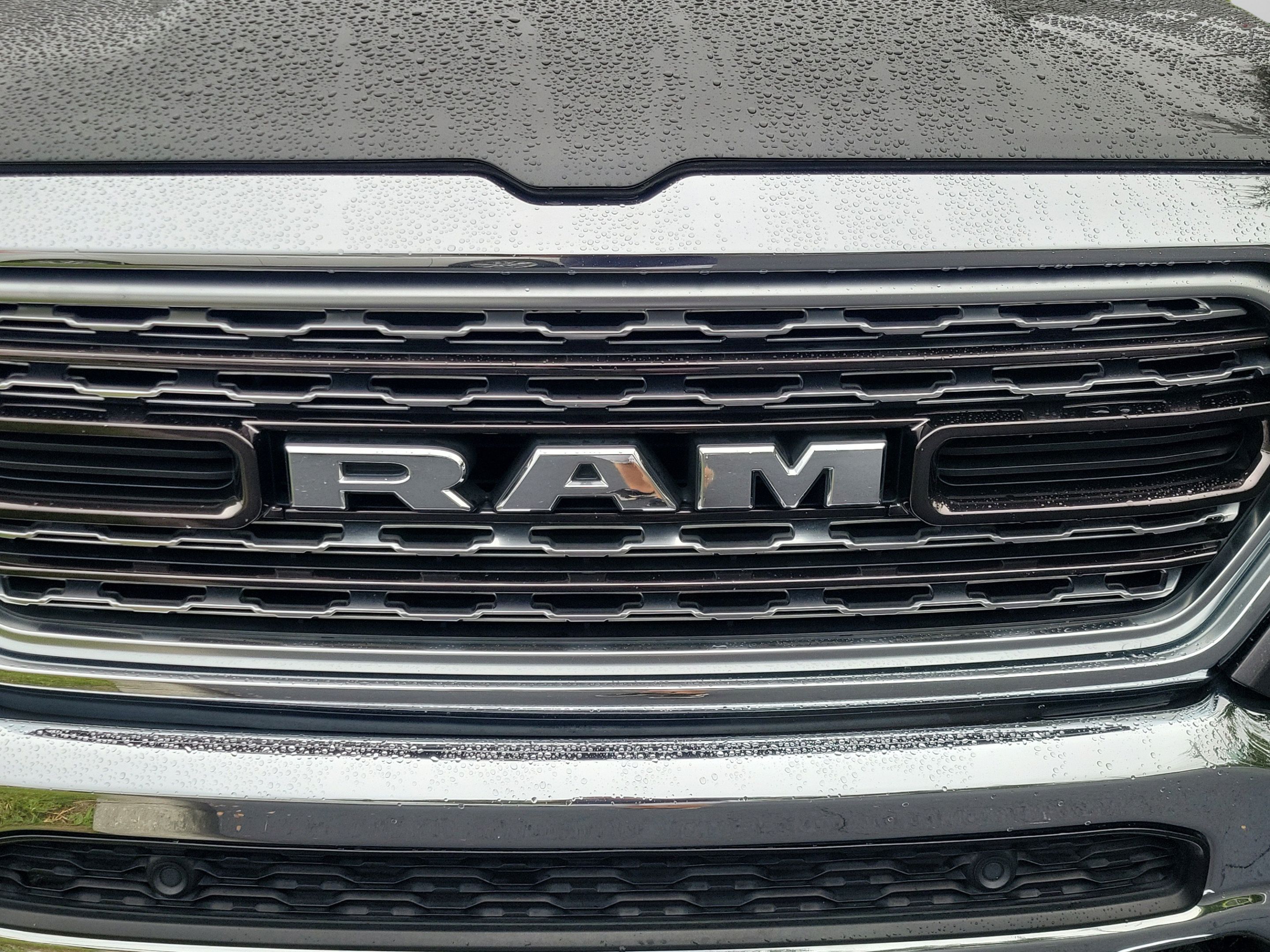 Used 2019 RAM 1500 Limited AWD/4WD image 11