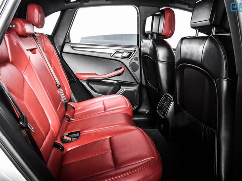 Used 2024 Porsche Macan Base w/ Premium Plus Package image 24