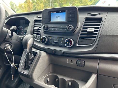 New 2025 Ford Transit 250 250 Low Roof All Wheel Drive image 25