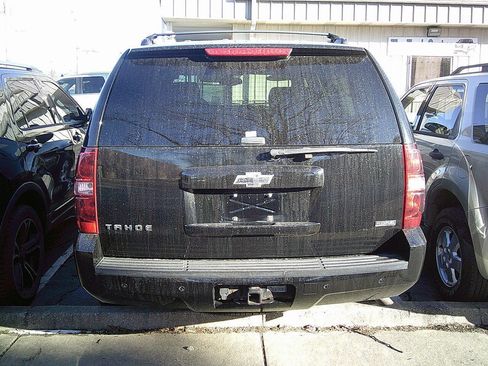 Used 2010 Chevrolet Tahoe LT image 8