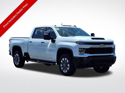 Used 2024 Chevrolet Silverado 2500 Custom w/ Custom Value Package AWD/4WD image 1