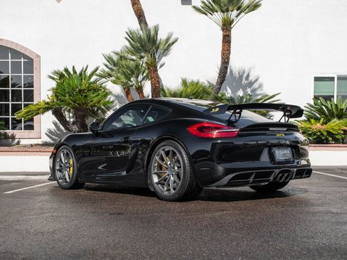 Used 2016 Porsche Cayman GT4 image 7