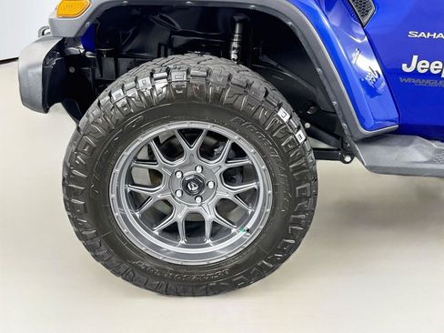 Used 2019 Jeep Wrangler Unlimited Sahara AWD/4WD image 48